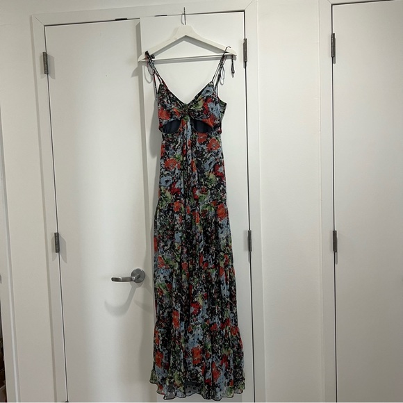 Cinq à Sept Riki Tiered Floral Maxi Dress - Picture 5 of 9